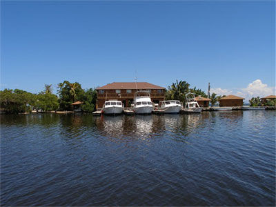 Laguna Beach Resort Utila Exterior foto
